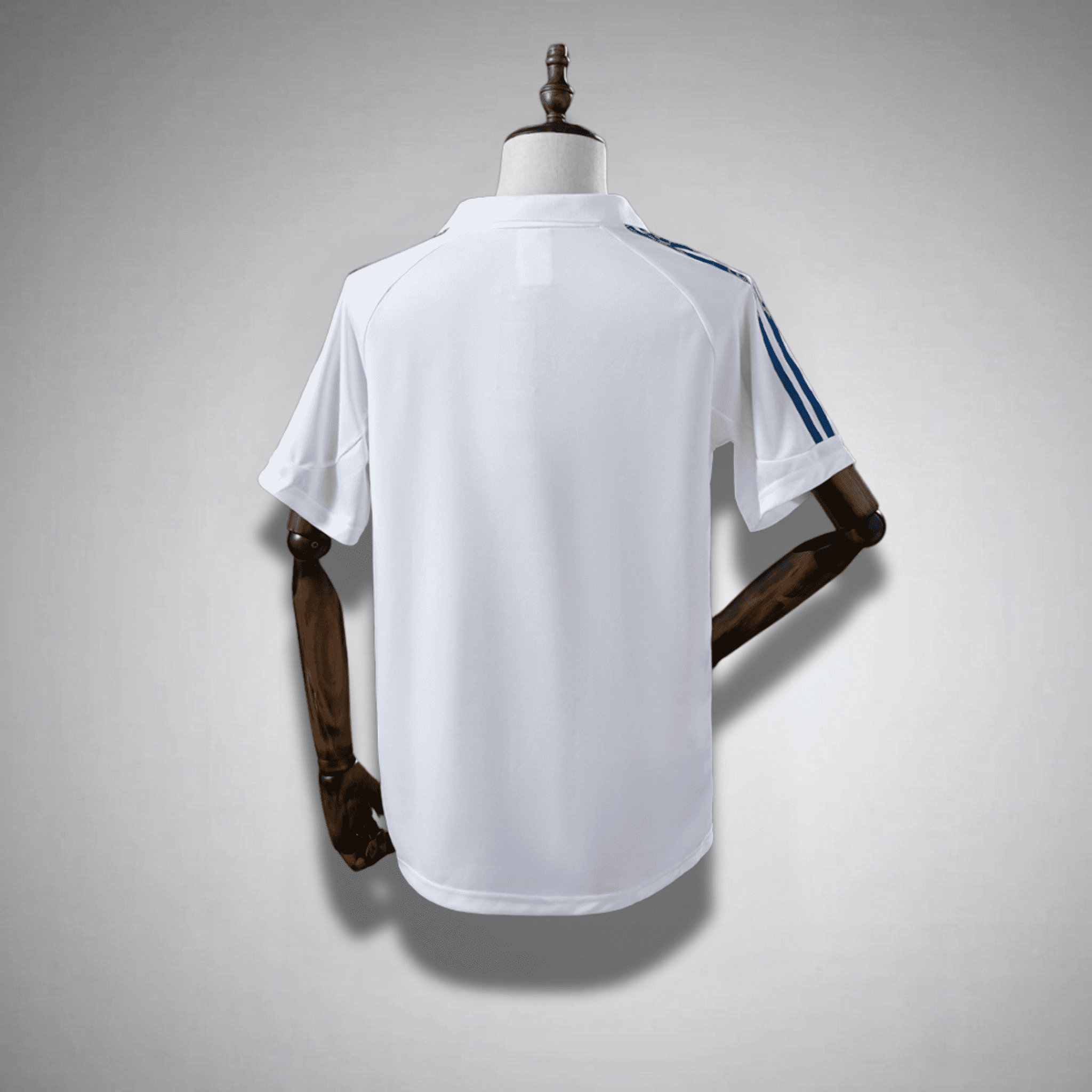 01/02 Real Madrid Home - Image 2